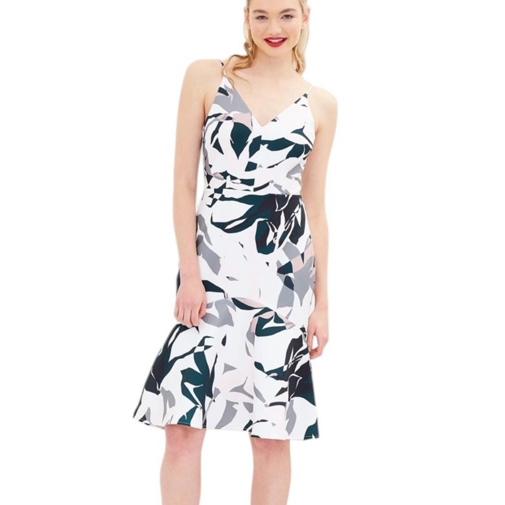 Cooper ST Leaf Dancer Mermaid Flared Hem Knee Length Dress - 6